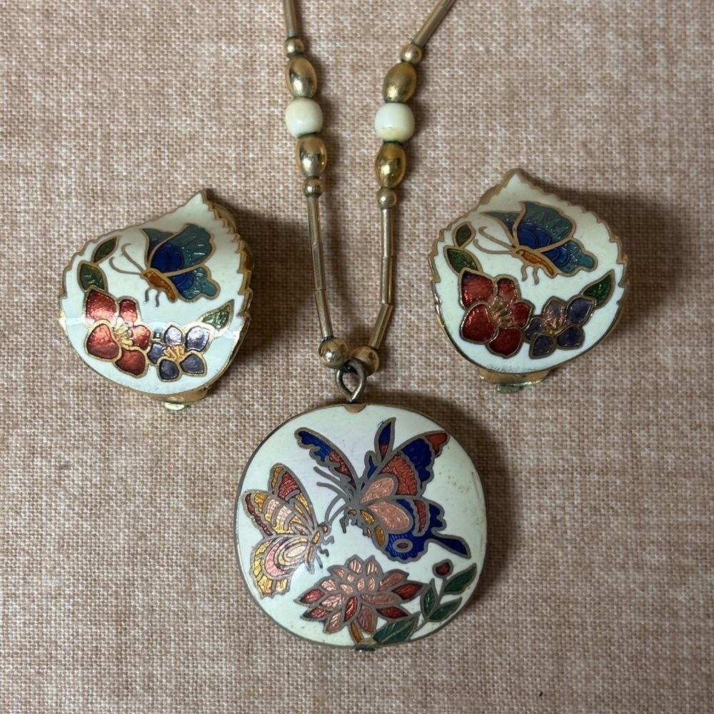 Vtg. Gold Tone Cloisonne Butterfly and Flowers Clip on Earrings & Necklace Set